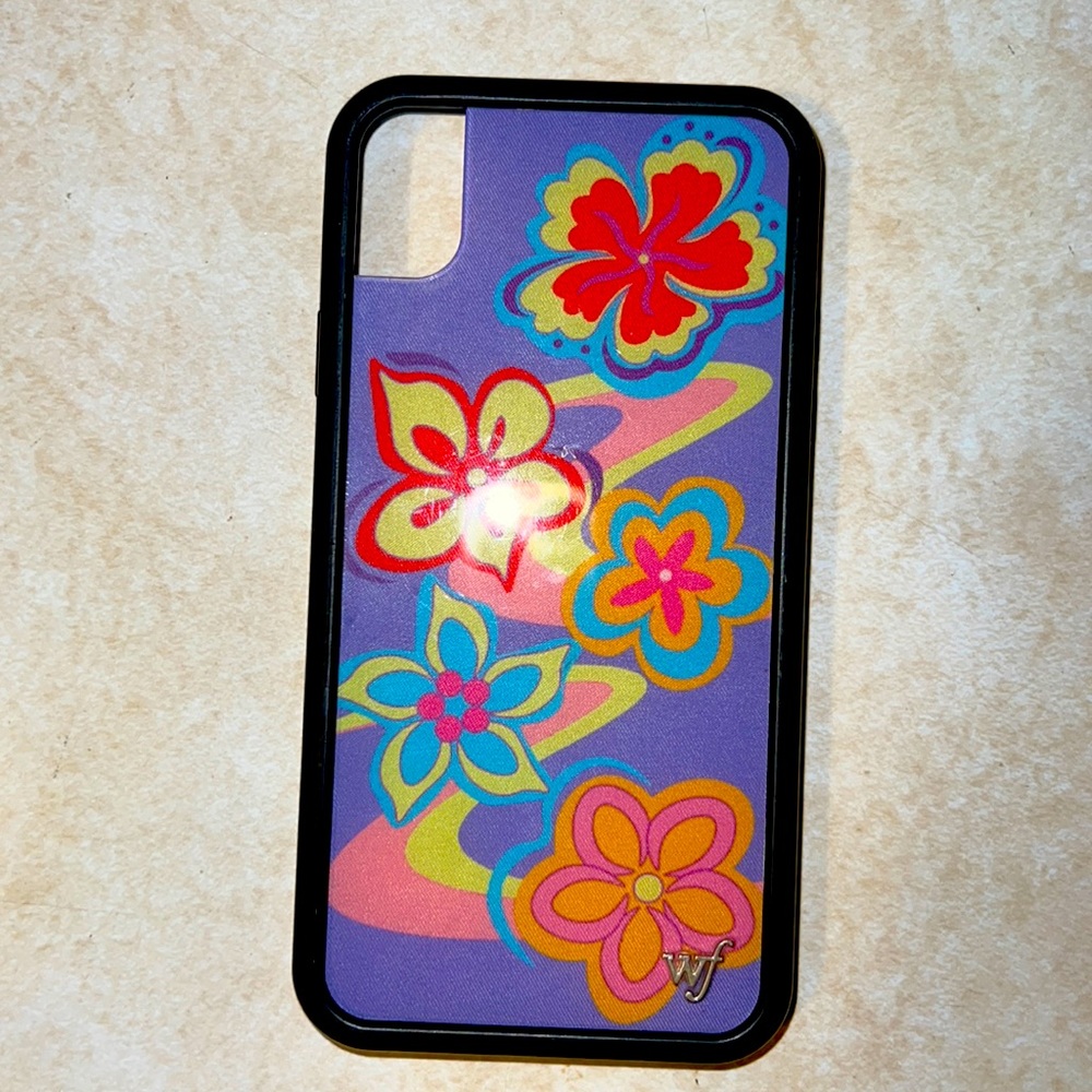 Wildflower surfs up iphoneXR case